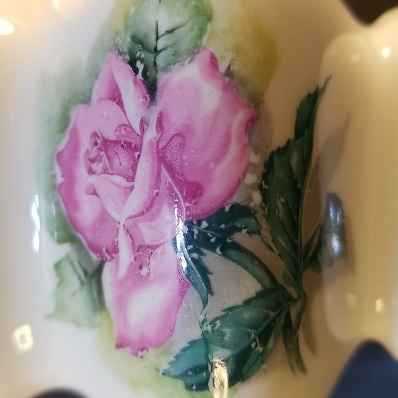 Gold trimmed Rose Creamer and Sugar - Picture 12 of 13